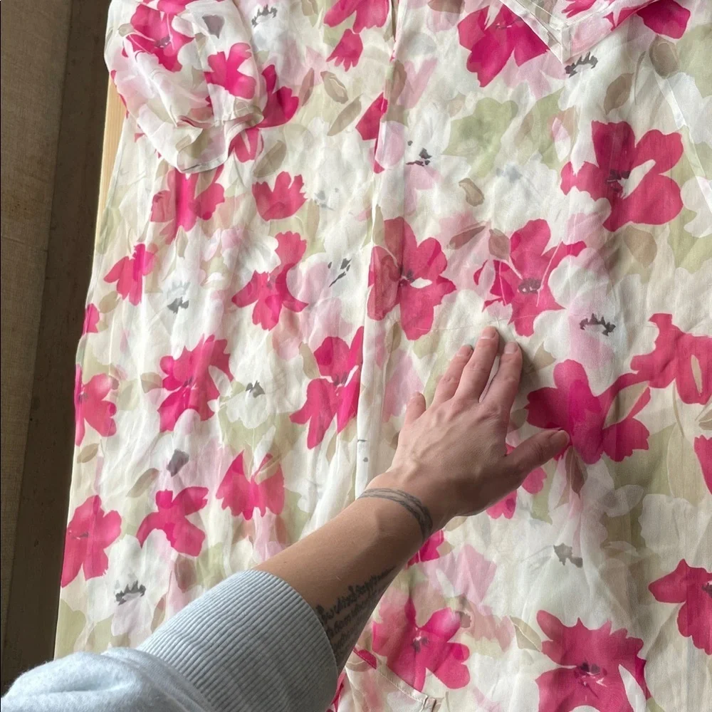 Robbie Bee Vintage 100% Silk Garden Inspired Floral Robe